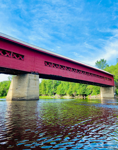 Wakefield covered bridge, day trips from Ottawa, small towns near Ottawa, summer date ideas in Ottawa, Ottawa bucket list dates and adventures, must visit Ontario and Quebec towns from Ottawa