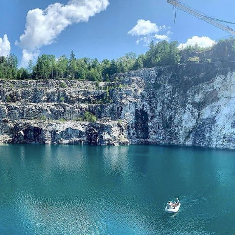 Must visit lagoon near Ottawa, what to do in Ottawa summers, cool off at Morrison's Quarry with Canadian Bungee, Bungee jump, scuba dive or relax in this beautiful quarry, Ottawa places to visit, where to get great photos near ottawa this summer, Ottawa tourist spot