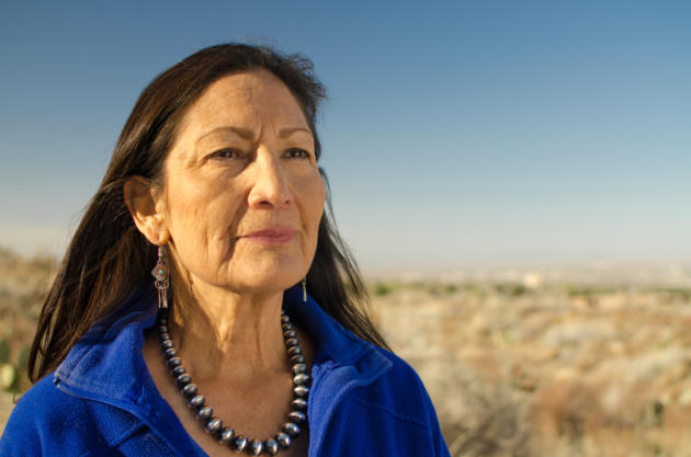 Deb Haaland, Pueblo de Laguna et Jemez Pueblo - Femme Amérindienne célèbre