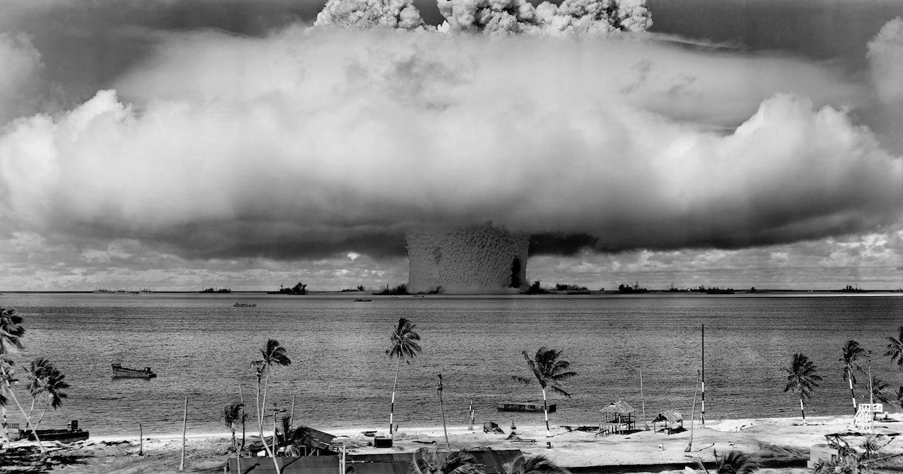 Rêver de survivre à une bombe atomique