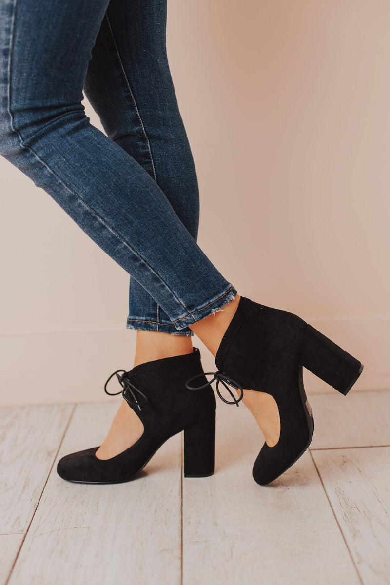 black lace up heels sandals