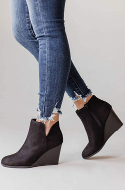 black shoes booties