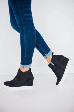 Zoey Wedge Sneakers Black – Lucy Avenue