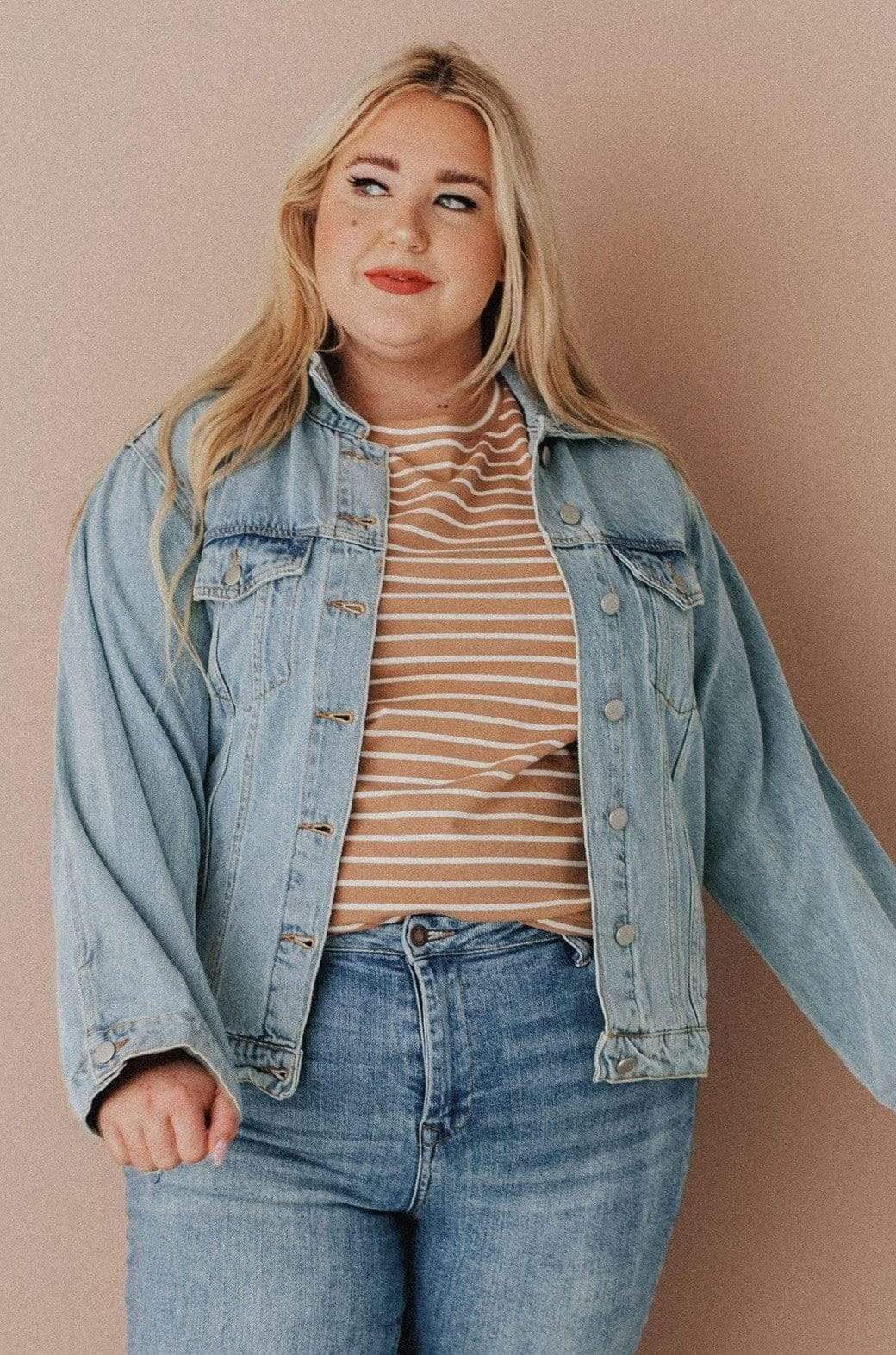 Plus Size EXCLUSIVE! Shirley Denim Jacket with Leopard Lined Pockets – Lucy  Avenue