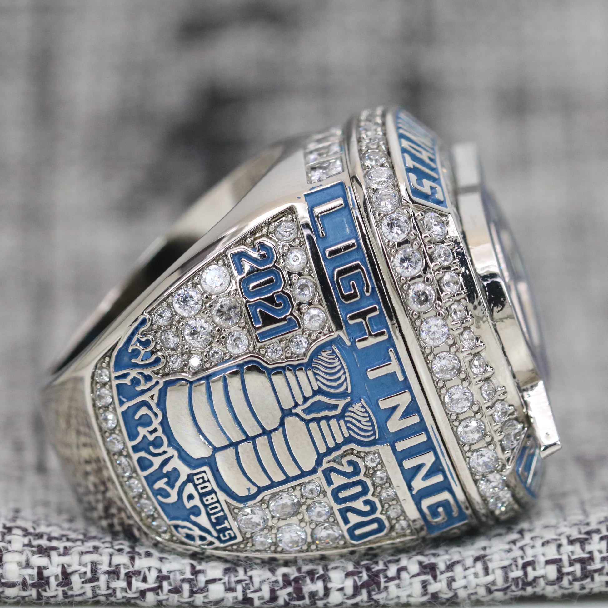 Tampa Bay Lightning Stanley Cup Ring (2021) - Premium Series – Rings For  Champs