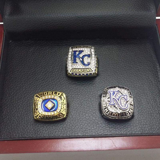 Check out the Royals' 2015 World Series rings