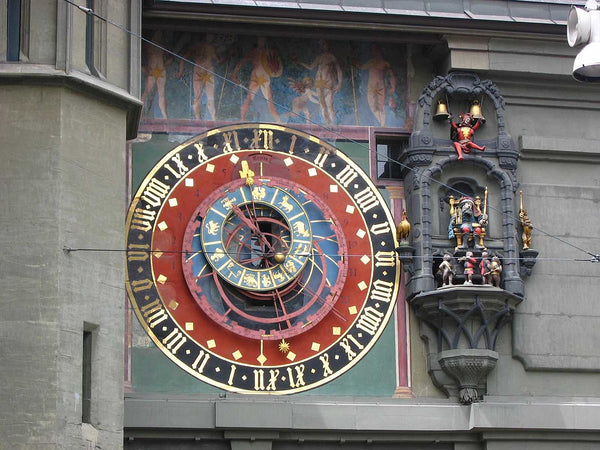 Premières tours de l'horloge mécanique XVe siècle Zytglogge Berne