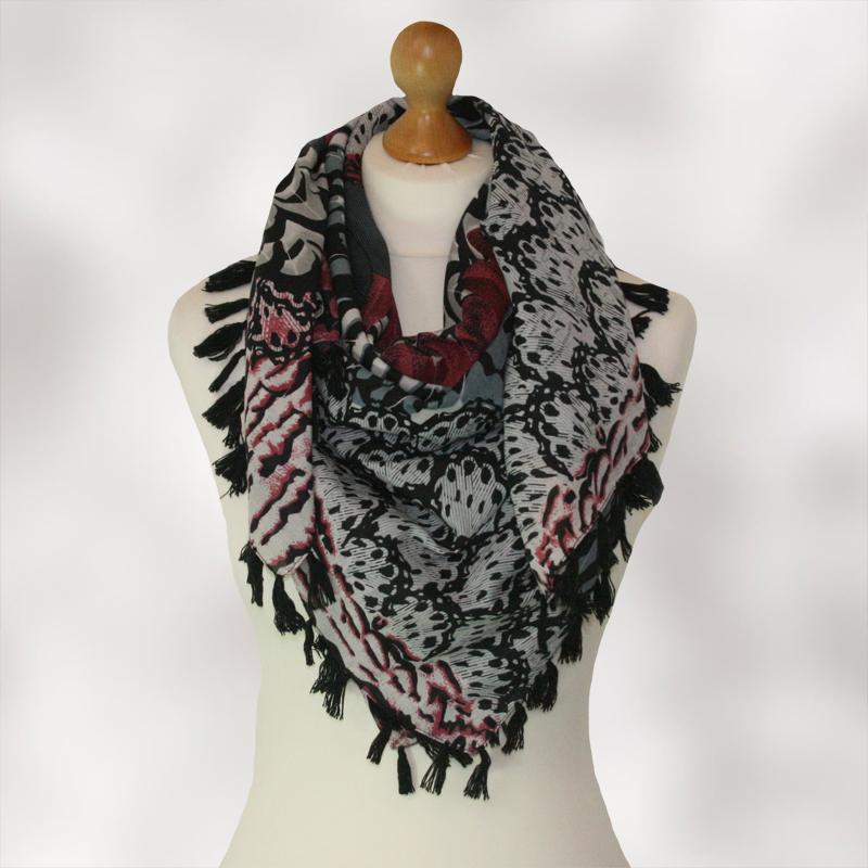 maroon and gray scarf