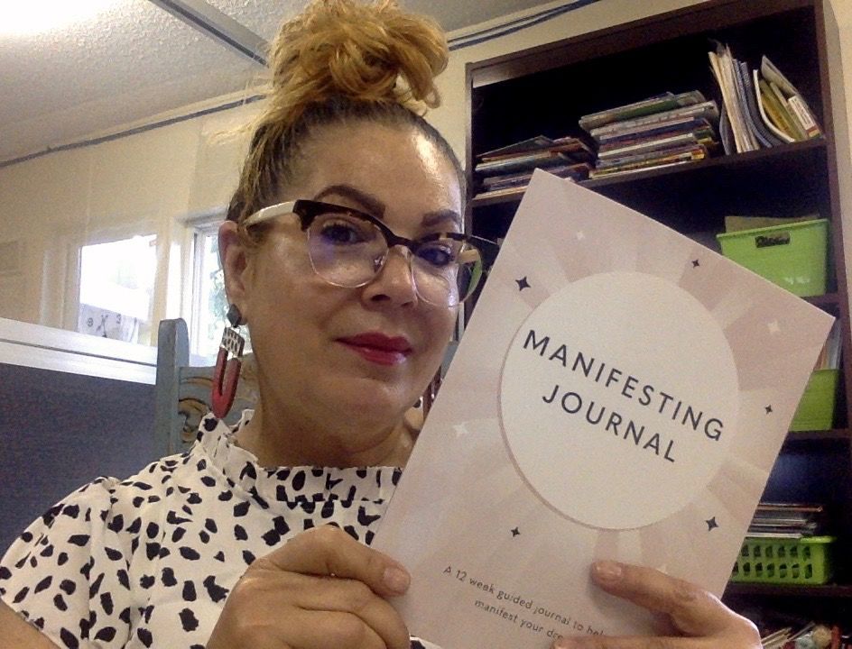 Customer image of Lovet Manifesting Journal