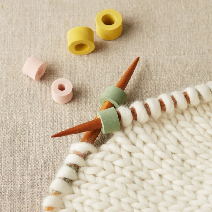 Hemline Fabric & Wool Comb – Threads of Time