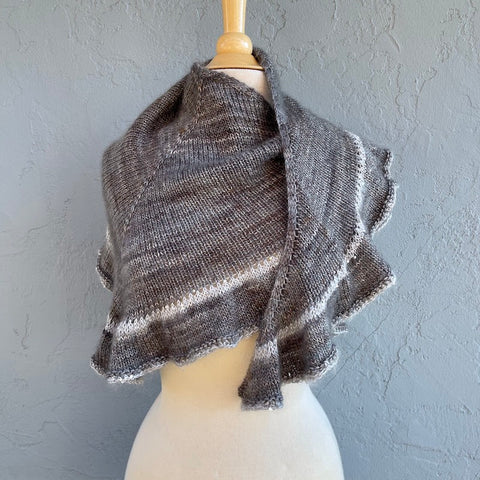 photo of knit shawlette