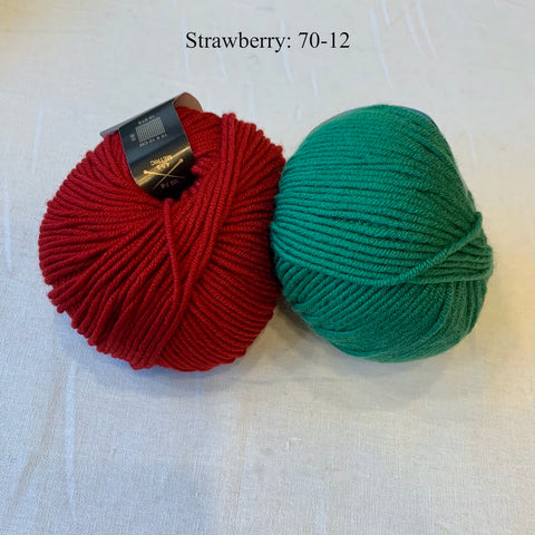 photo of yarn skeins