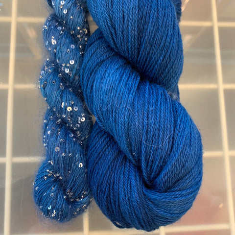 photo of skein of blue yarn