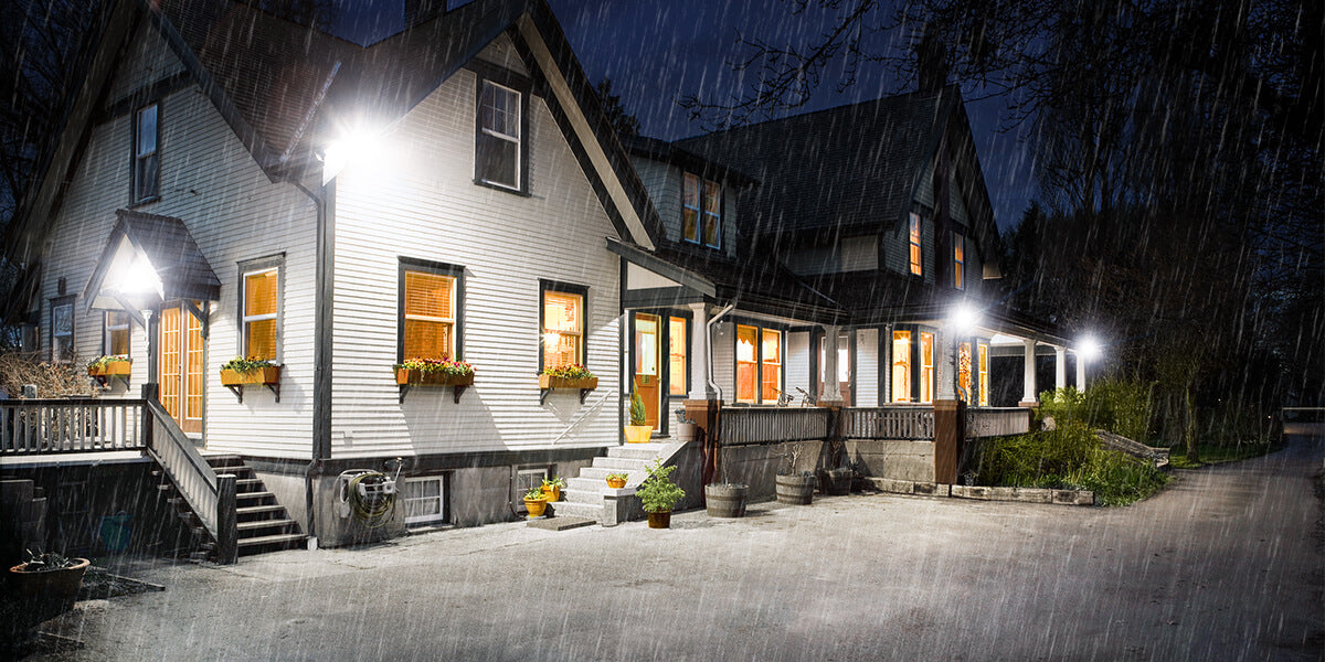 How to Choose Flood Lights for Your Landscape