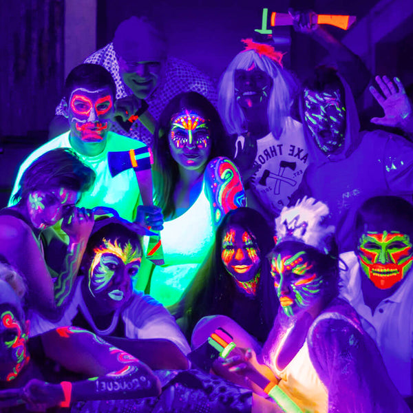 Blacklight Paint - A Mysterious World in Splendor