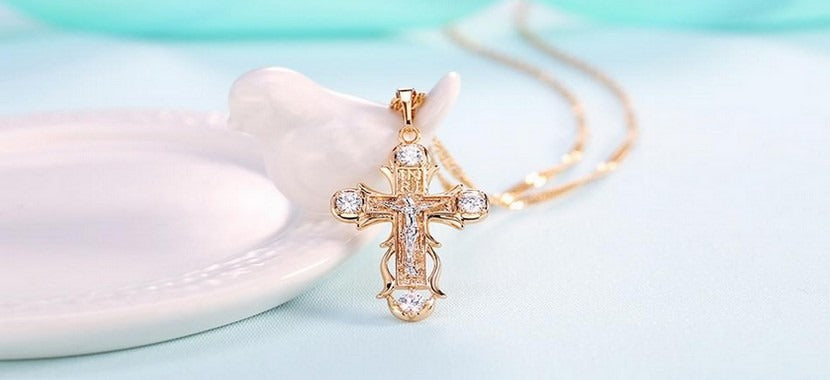 bijoux croix femme