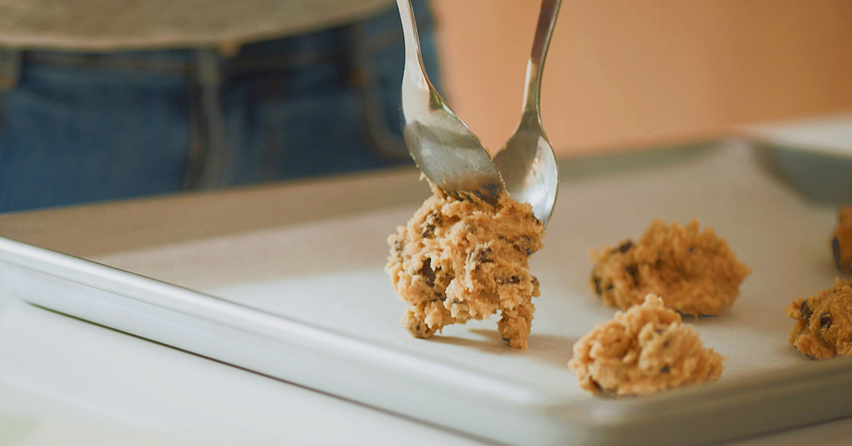 Which Side Of Parchment Paper Goes Up?