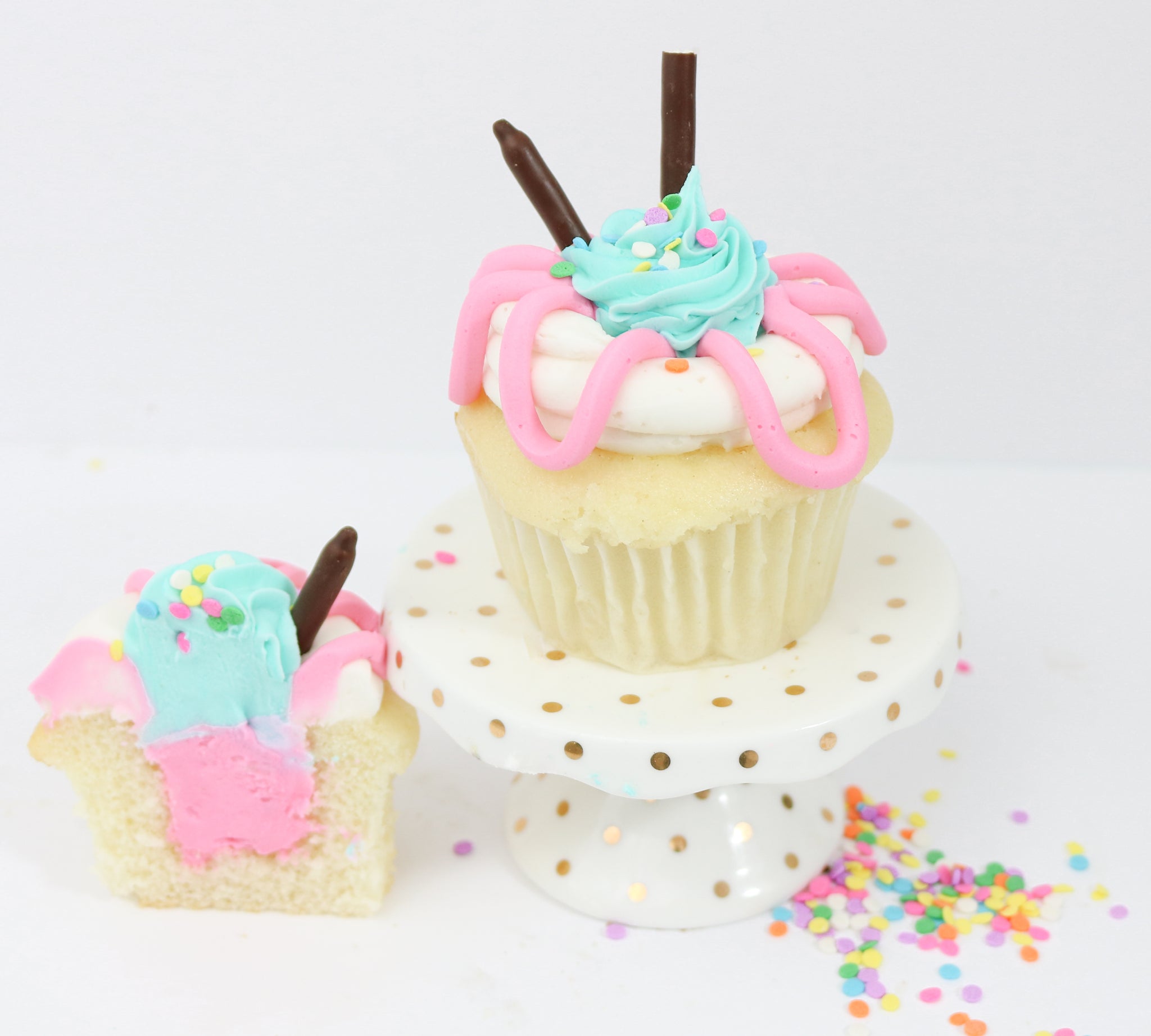 Gender Reveal Cupcakes 12 Chick Boss Cake 