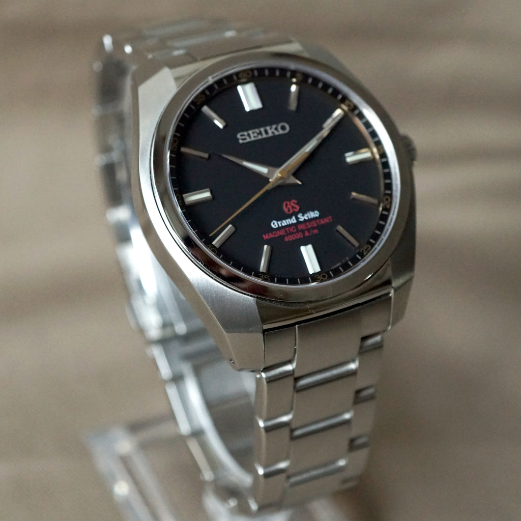 GRAMMAR OF DESIGN. THE ANTI-MAGNETIC GRAND SEIKO SBGX089 – NOSTIME