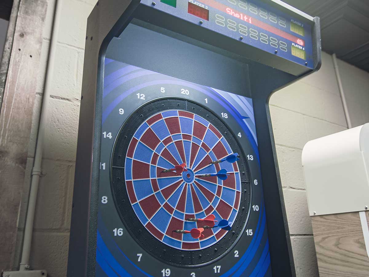 electronic dart machine