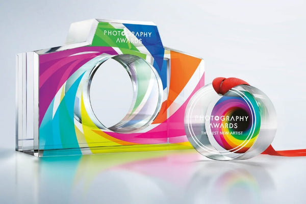 Personalise awards, trophies and commemorative gifts