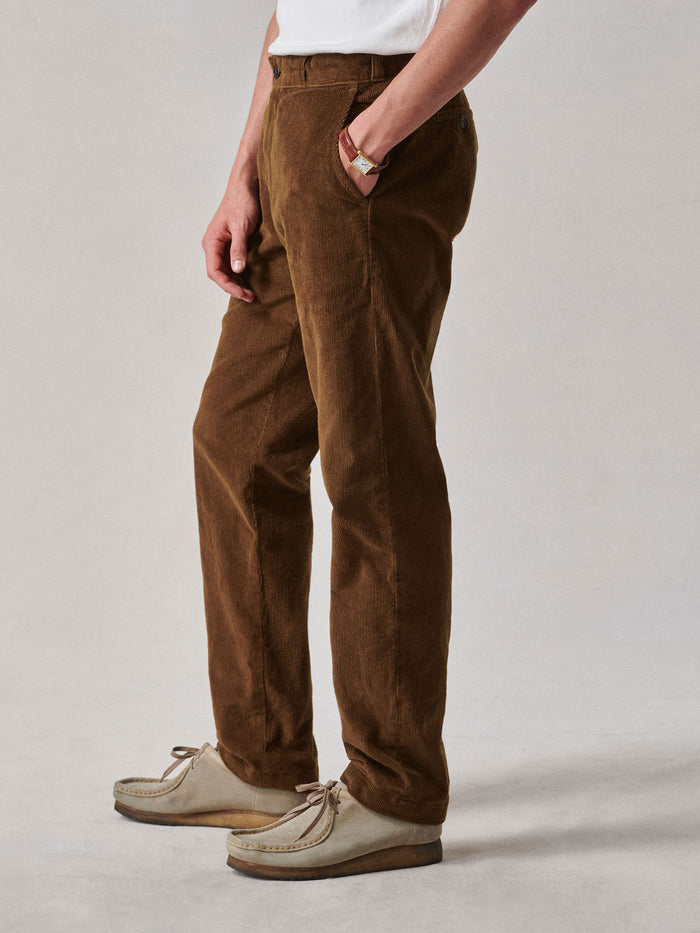 Model Wearing Golden Walnut Craftsman Corduroy Pants