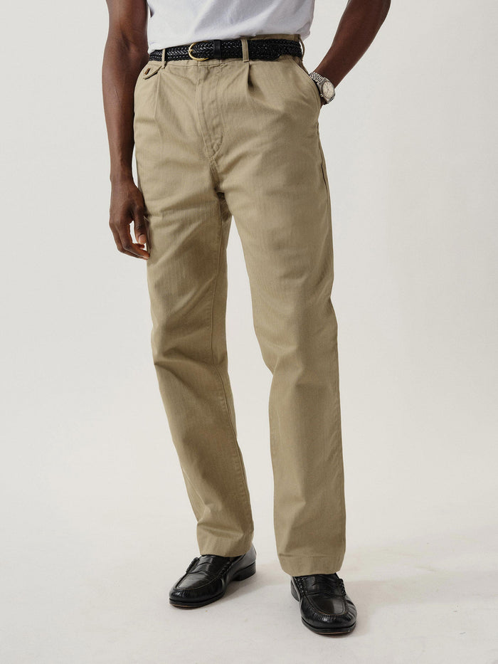 View of the Uniform Khaki Venice Wash Herringbone Twill Full Saddle Larsen Pant