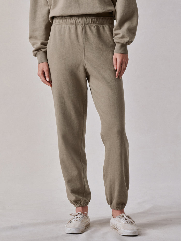 Model Wearing Birch Vintage Interloop Sweatpant