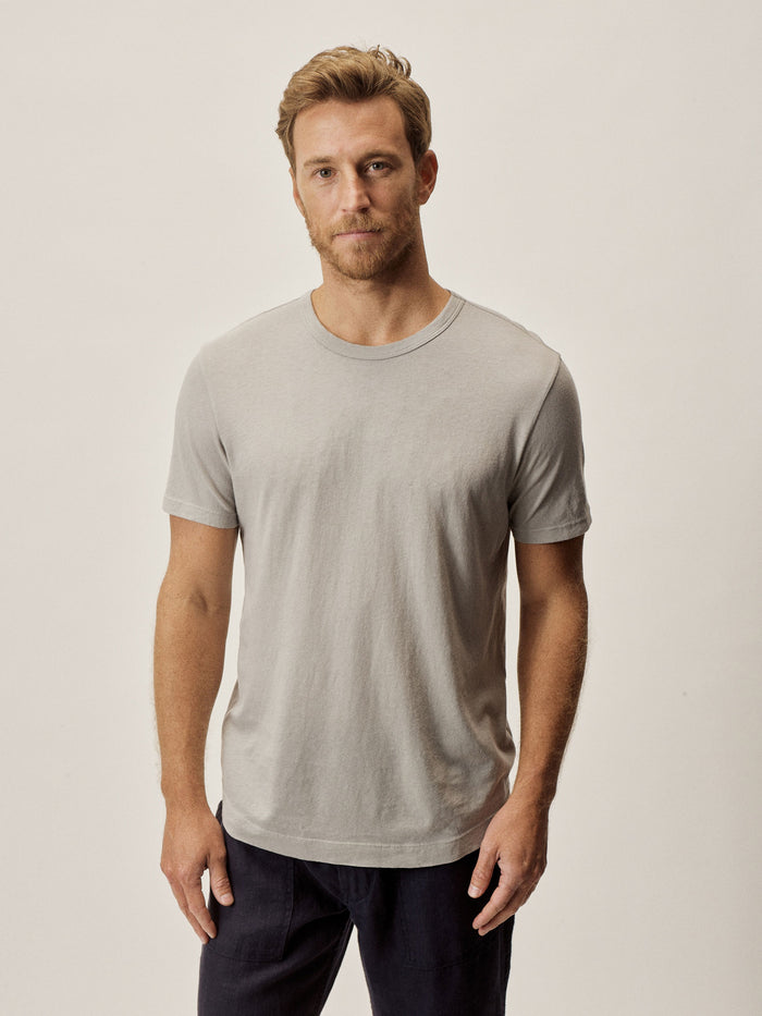 Men's Tees: Short Sleeve Pocket Tees, V-Neck & More | Buck Mason