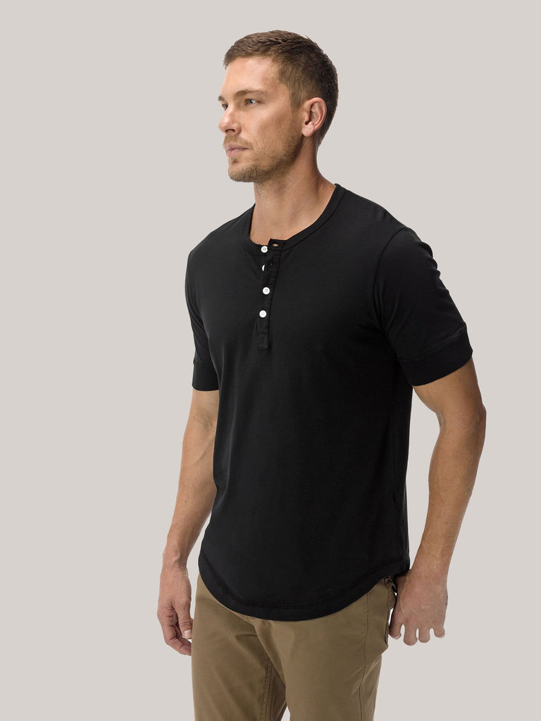 Black Pima Short Sleeve Curved Hem Henley – Buck Mason