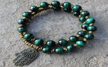 Malachite absorbs negative energy in New Year