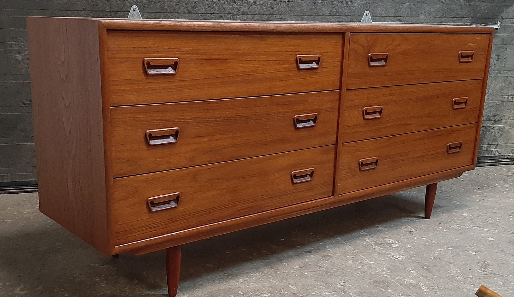 Refinished Mcm Teak Dresser 6 Drawers 5 Ft Narrow And Low Mid