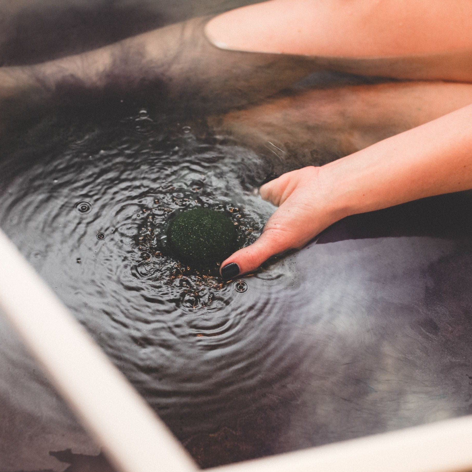 jet black bath bomb