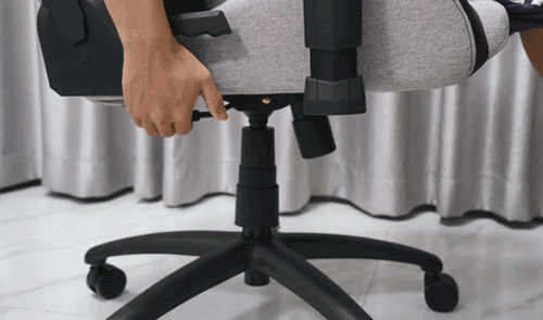 height adjustable gaming chair