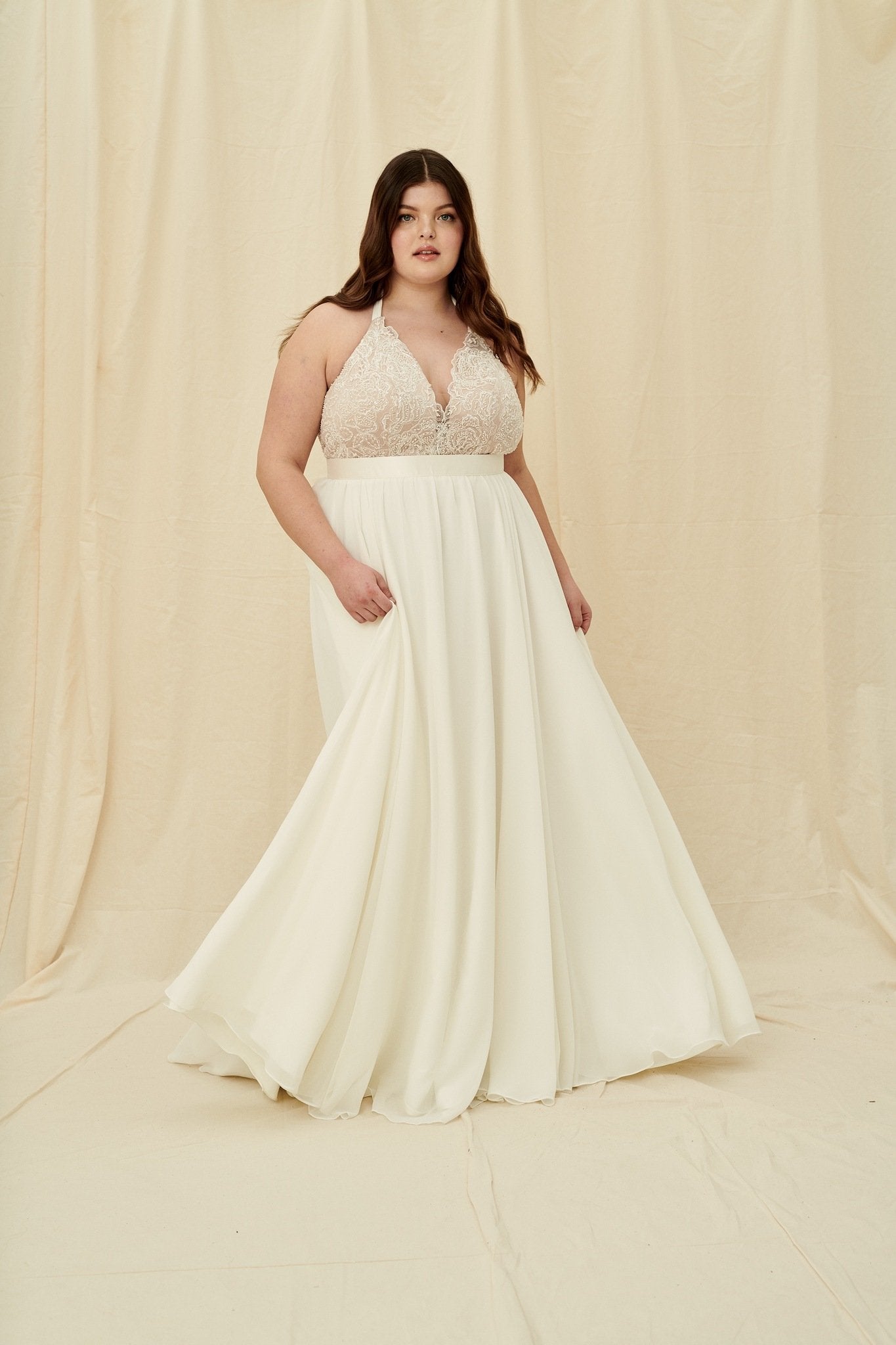 halter top wedding dresses plus size