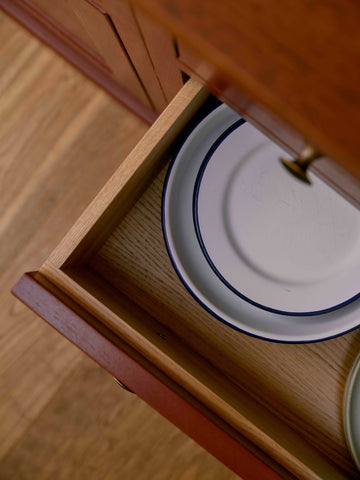 Oak drawer and melamine plates