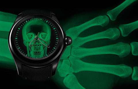 corum-watch-bubble-47-skull-x-ray-l082-04330