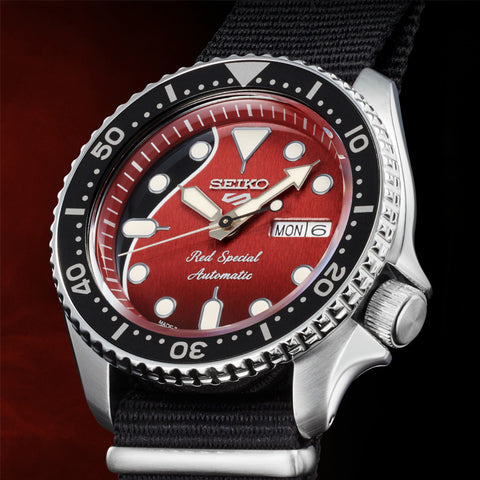 Seiko 5 Sports Brian May Red Special Limited Edition Watch Review | News |  Jura Watches
