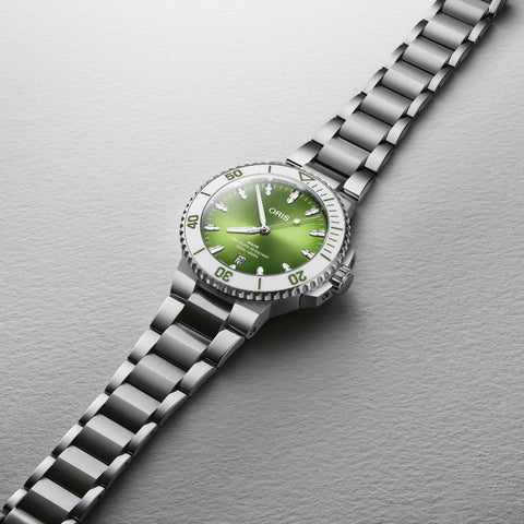oris-watch-aquis-date-41-5mm-taste-of-summer-green-01-733-7787-4137-07-8-22-04peb