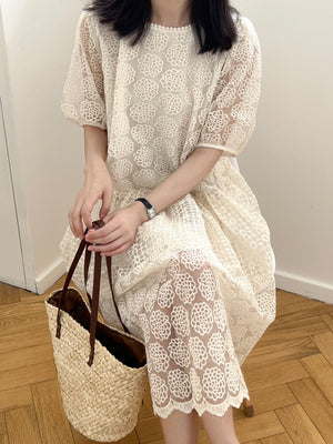 Embroidery Puff Sleeves Lace Dresses