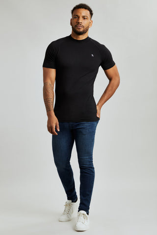 best fitted black t shirt