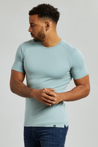 best fitting white t shirts for man
