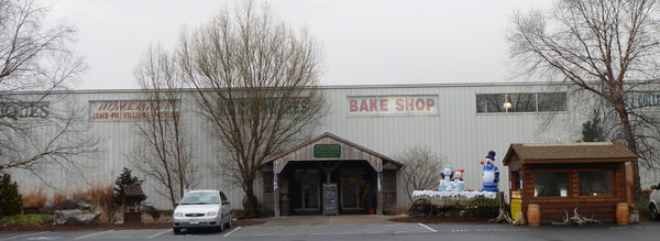 The front entrance at the Shenandoah Heritage Farmers Market.