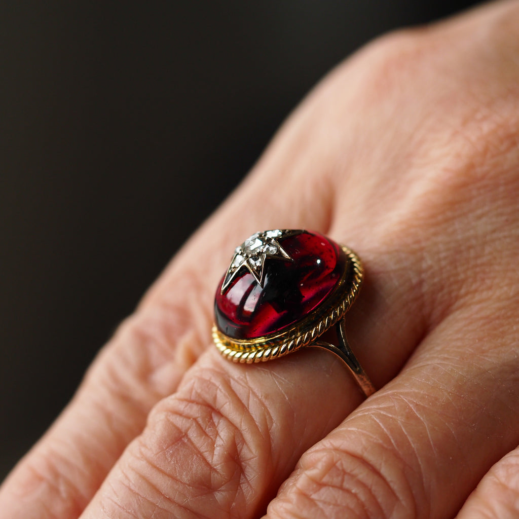 Grand Garnet Ring in 14k Gold (January)