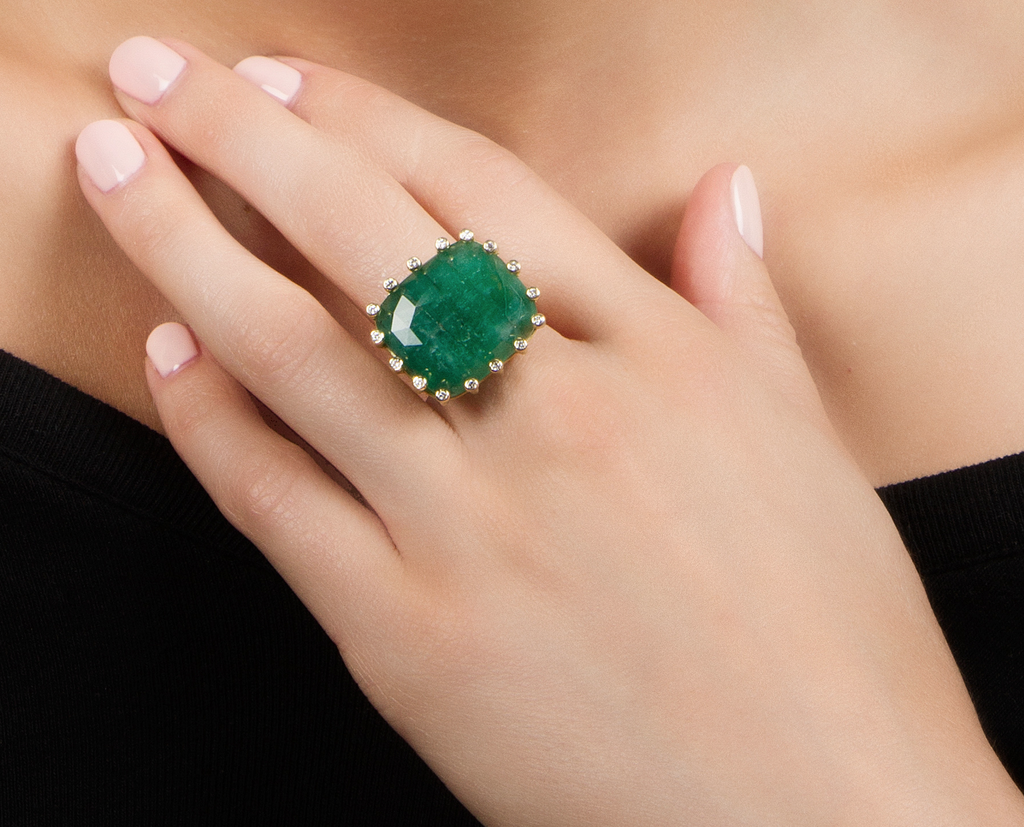 Suzy Landa Huge Emerald Ring in 18k yg with Diamonds | Talisman ...