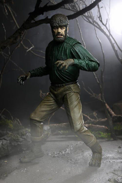 Universal Monsters Ultimate The Wolf Man Figure
