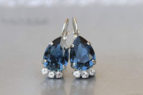 dark blue earrings studs