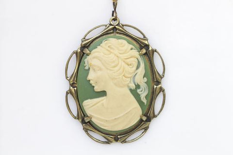 gold cameo necklace