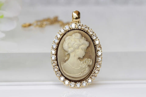 gold cameo necklace