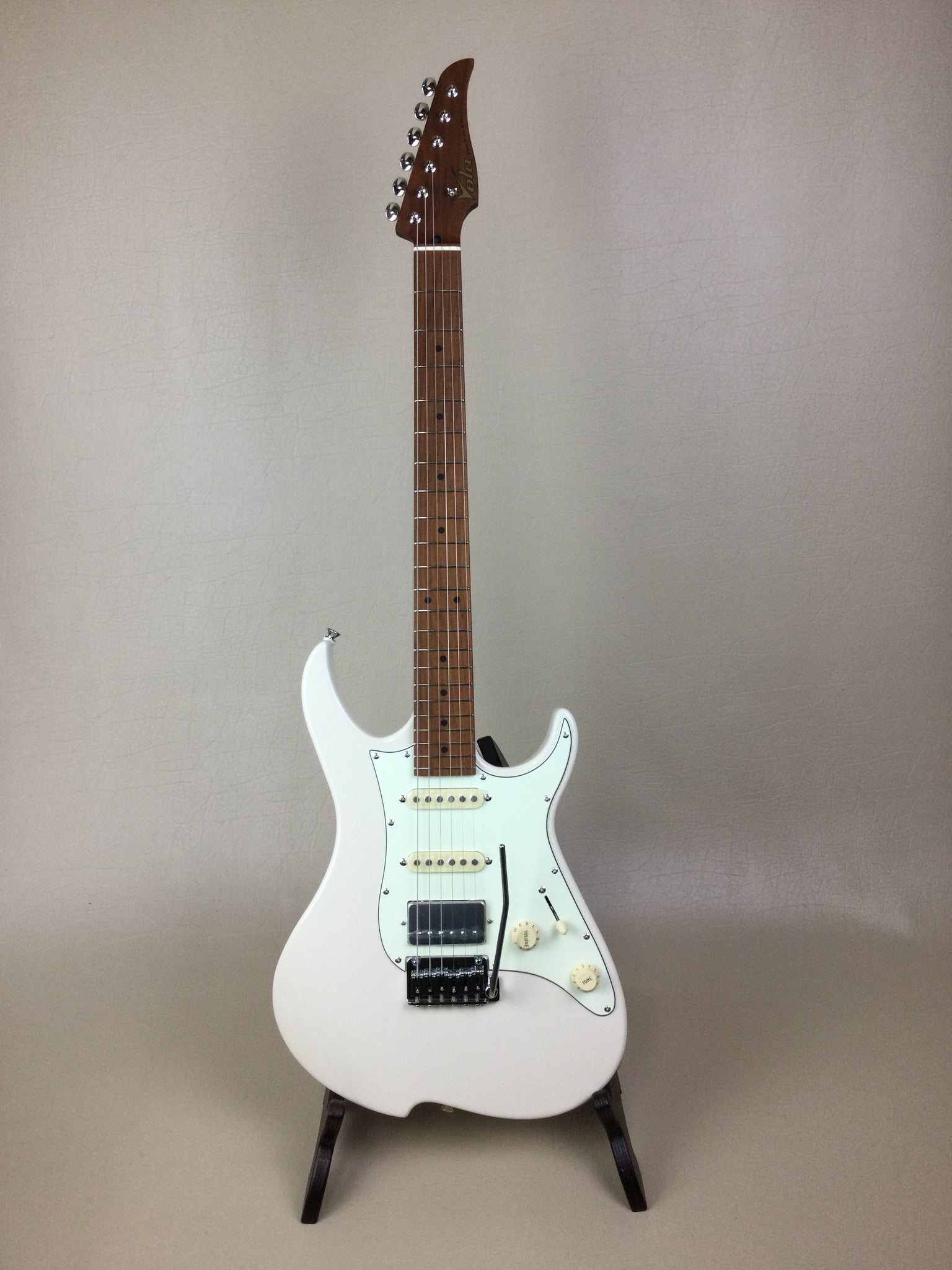 Vola OZ RMN v3 Vintage White (w/ Vola Deluxe Gig Bag)